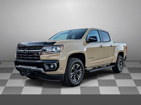 Used 2022 Chevrolet Colorado Z71 AWD/4WD image 3