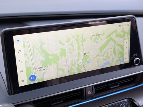 Used 2024 Toyota Prius XLE image 27