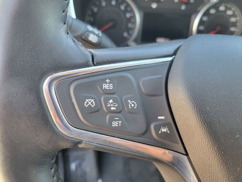 Used 2020 Chevrolet Equinox LT FWD image 34