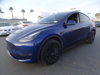 Used 2024 Tesla Model Y Long Range video 1