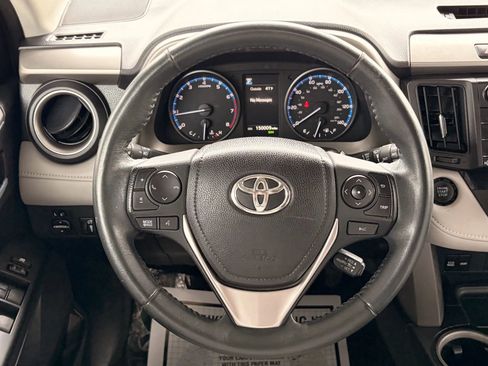Used 2017 Toyota RAV4 XLE image 31