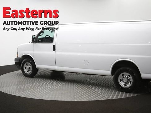 Used 2019 Chevrolet Express 2500 Extended RWD image 60