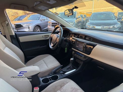 Used 2016 Toyota Corolla LE image 12