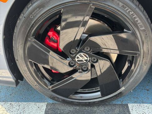 Used 2022 Volkswagen GTI S FWD image 39