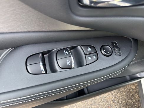 Certified 2024 Nissan Murano SL image 12