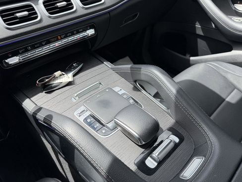Used 2020 Mercedes-Benz GLS 450 4MATIC image 20