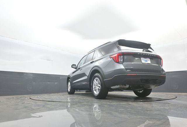 New 2026 Ford Explorer Active RWD image 32