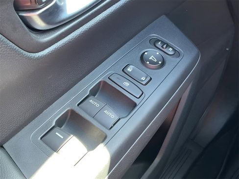 Certified 2025 Honda CR-V Sport image 17