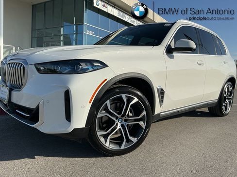 Certified 2025 BMW X5 sDrive40i w/ Parking Assistance Package image 1