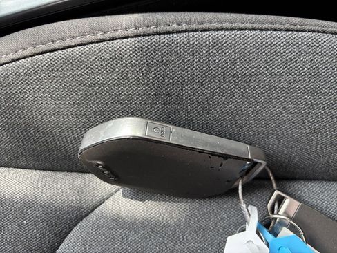Used 2025 Kia K4 FWD image 23