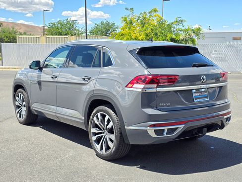 Used 2023 Volkswagen Atlas Cross Sport SEL Premium R-Line AWD/4WD image 4