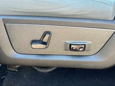 Used 2019 RAM 1500 Big Horn AWD/4WD image 22