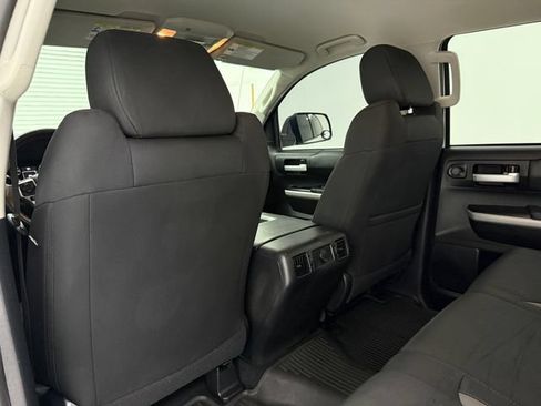 Used 2018 Toyota Tundra SR5 w/ SR5 Upgrade Package RWD image 29