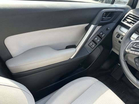 Used 2016 Subaru Forester 2.5i Premium AWD/4WD image 15