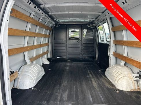 Used 2018 GMC Savana 2500 w/ Driver Convenience Package RWD image 12
