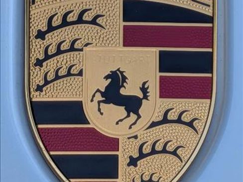 Used 2023 Porsche Cayenne image 20