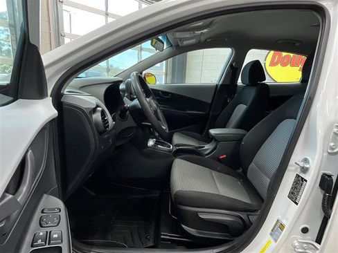Used 2018 Hyundai Kona SE AWD/4WD image 11