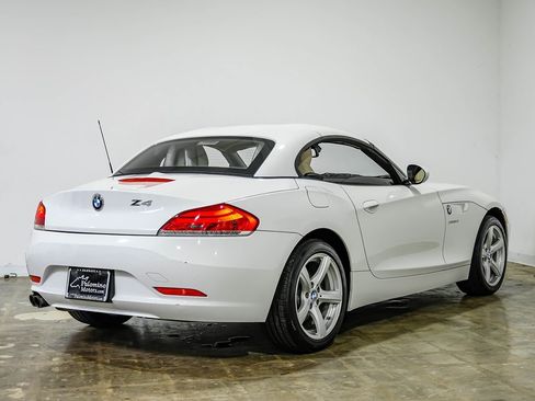 Used 2011 BMW Z4 sDrive30i w/ Premium Pkg RWD image 9
