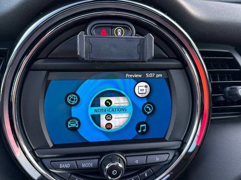 Used 2019 MINI Cooper S w/ Premium Package image 26