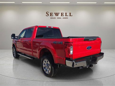 Used 2018 Ford F250 Lariat w/ Lariat Value Package image 3