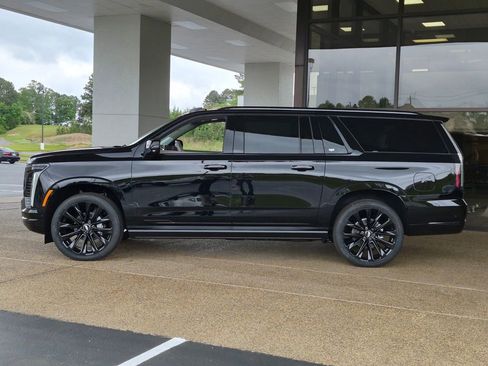 New 2026 Cadillac Escalade ESV Platinum Sport w/ LPO, ONYX Package AWD/4WD image 2