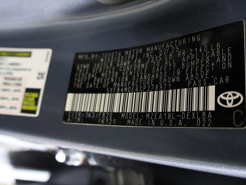 Used 2025 Toyota Corolla LE FWD image 42