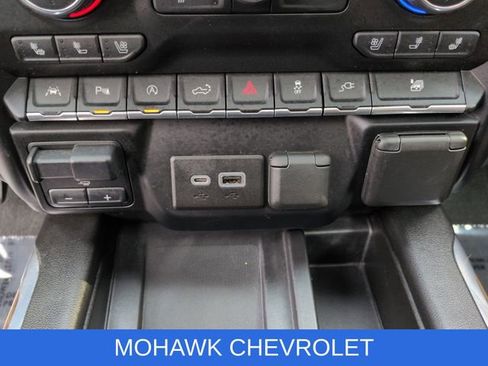 Certified 2021 Chevrolet Silverado 1500 High Country w/ Technology Package image 37