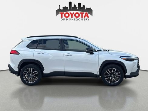 New 2026 Toyota Corolla Cross XLE image 2