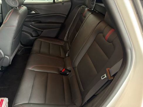 Certified 2024 Chevrolet Trax RS w/ Sunroof Package FWD image 7