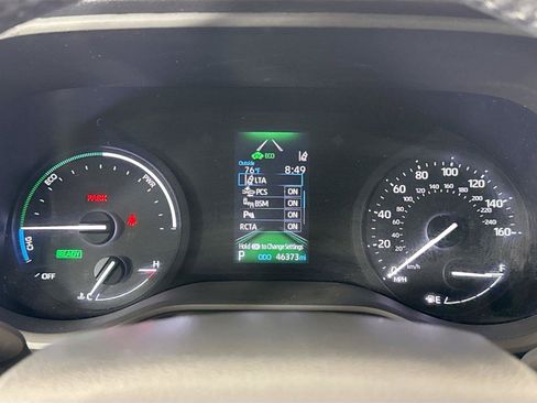 Certified 2024 Toyota Sienna XLE FWD image 20