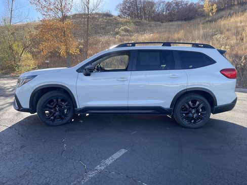 Certified 2025 Subaru Ascent Bronze Edition w/ Popular Package #2 image 4