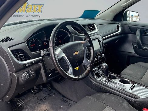 Used 2017 Chevrolet Traverse LT w/ Style and Technology Package AWD/4WD image 23
