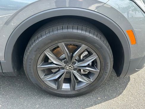 Used 2023 Volkswagen Tiguan SE FWD image 13