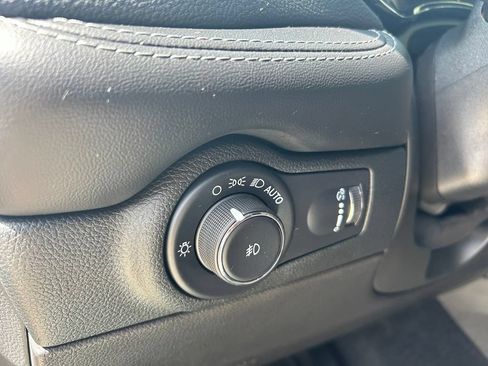 Used 2022 Dodge Durango GT w/ Blacktop Package AWD/4WD image 46
