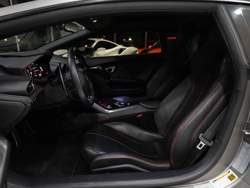 Used 2015 Lamborghini Huracan LP 610-4 AWD/4WD image 9