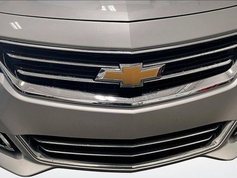Used 2019 Chevrolet Impala Premier FWD image 31
