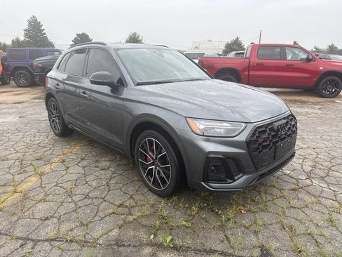 Used 2024 Audi SQ5 Premium Plus AWD/4WD image 3
