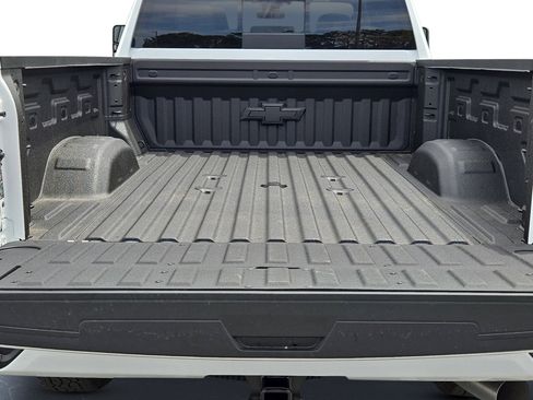New 2026 Chevrolet Silverado 2500 LT w/ Z71 Chrome Sport Edition AWD/4WD image 9