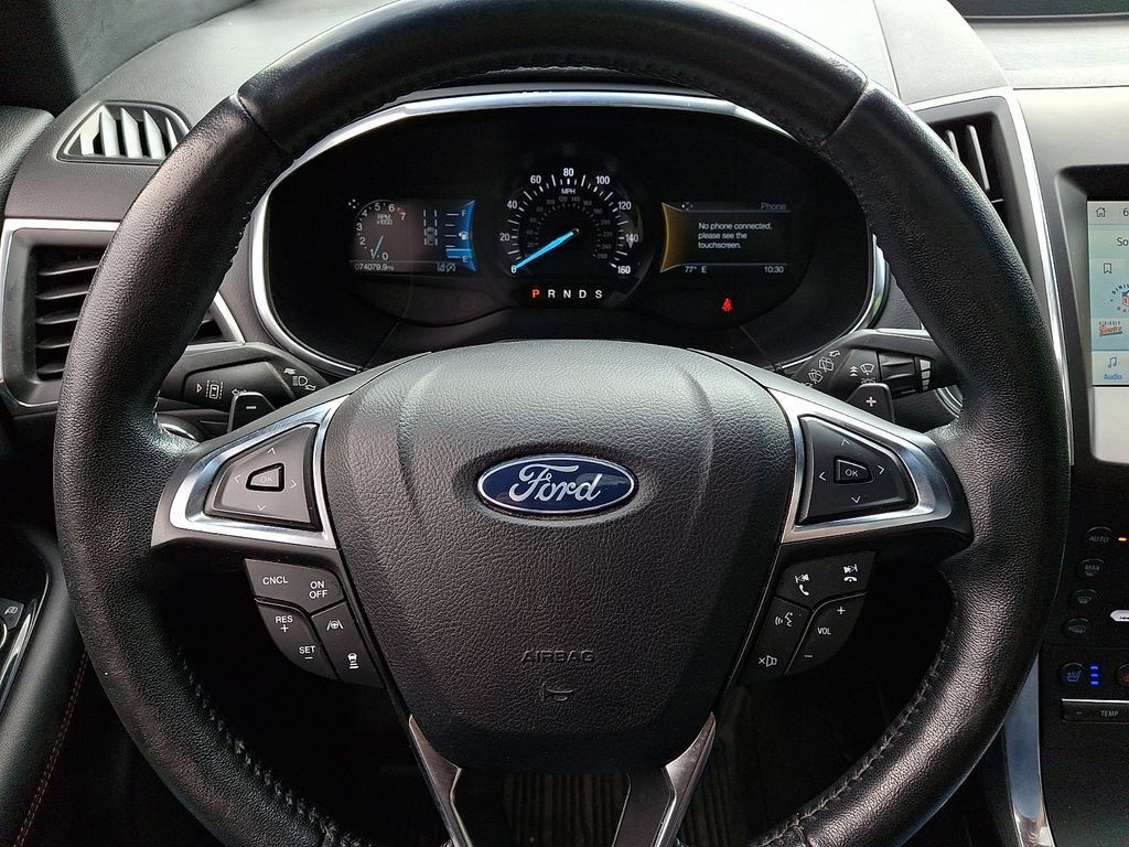 Used 2020 Ford Edge Titanium w/ Equipment Group 301A AWD/4WD image 18