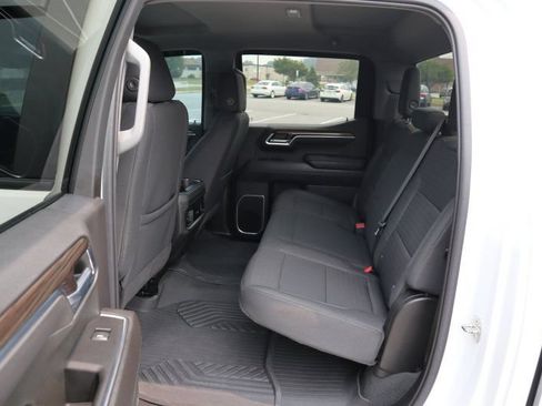 Used 2022 Chevrolet Silverado 1500 RST AWD/4WD image 15