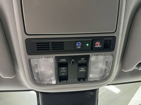 Used 2021 Honda Odyssey Touring image 36