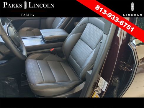 Certified 2025 Lincoln Nautilus Reserve w/ Jet Appearance Package image 19