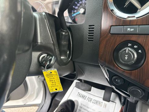 Used 2016 Ford F250 Lariat w/ Lariat Ultimate Package AWD/4WD image 22
