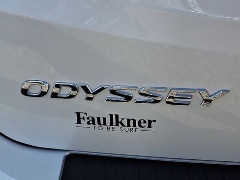 New 2026 Honda Odyssey Touring image 5