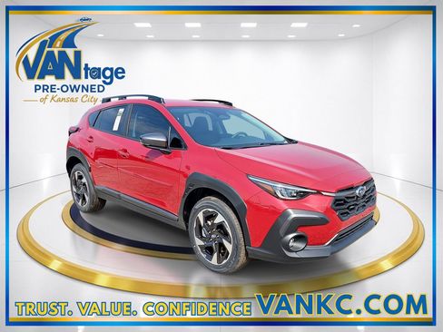Certified 2025 Subaru Crosstrek 2.5i Limited w/ Crosstrek Mirror Package image 3