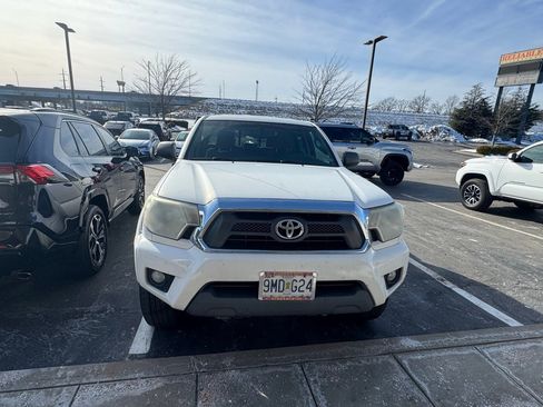 Used 2012 Toyota Tacoma Base image 4