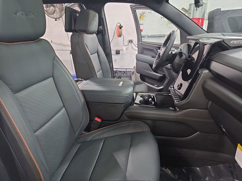 New 2026 GMC Yukon XL AT4 AWD/4WD image 10