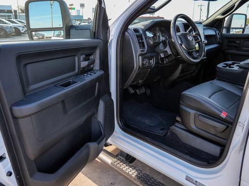 New 2026 RAM 3500 Tradesman AWD/4WD image 48