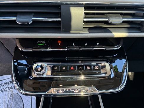 Certified 2025 Lincoln Corsair Premiere w/ Equipment Group 101A image 30