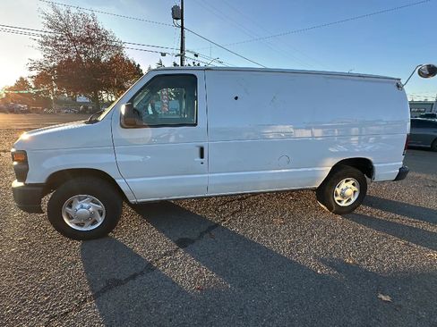 Used 2011 Ford E-250 and Econoline 250 w/ PWR Group image 7